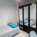 Проживание в семье Penthouse 1 *